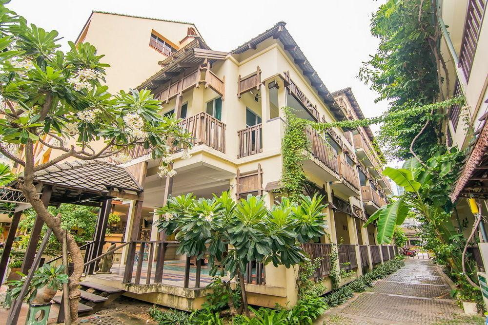 Sutus Court 3 Hotel Pattaja Kültér fotó