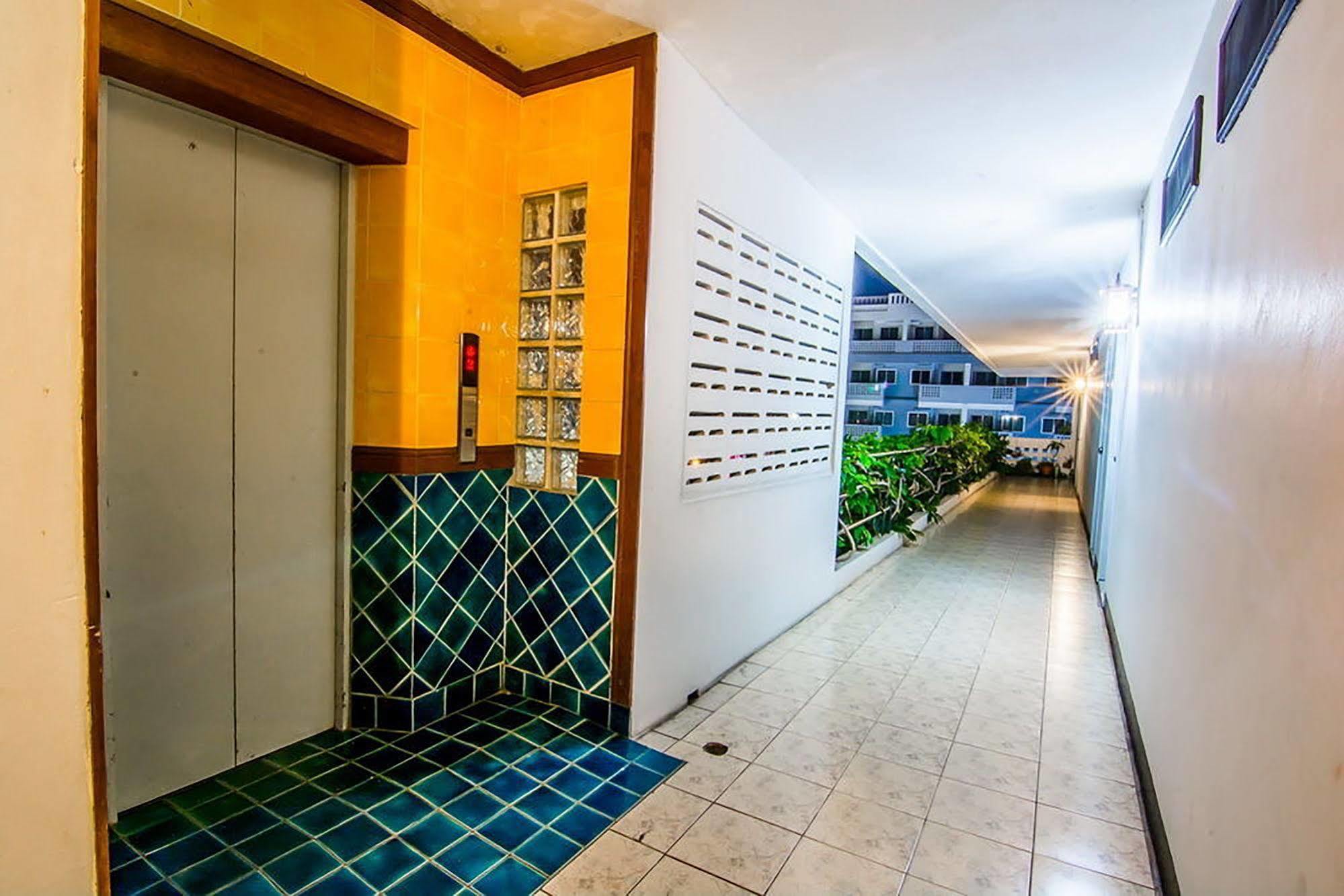 Sutus Court 3 Hotel Pattaja Kültér fotó
