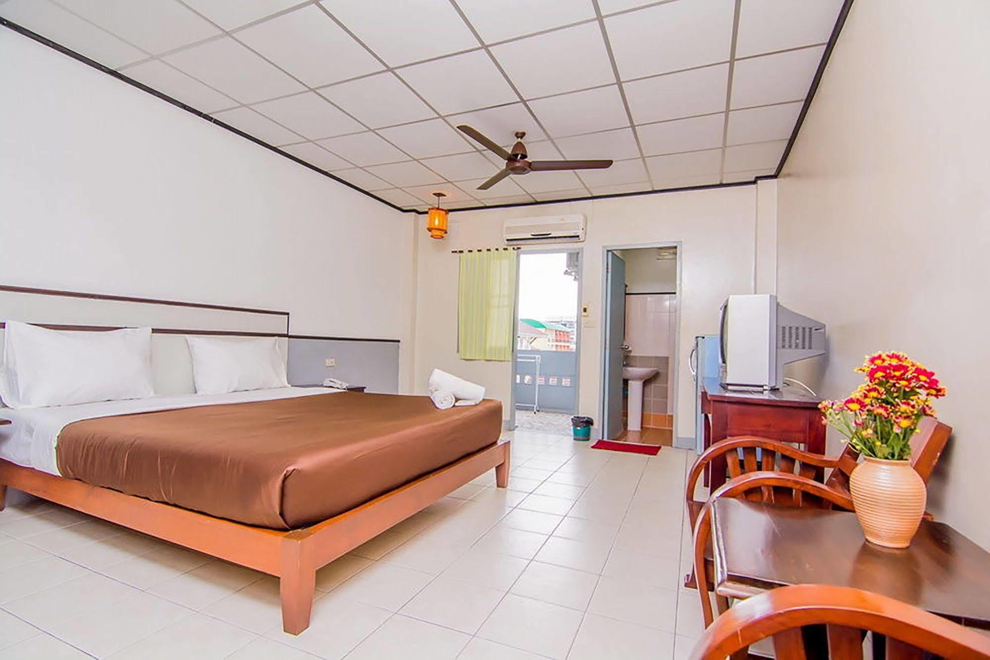 Sutus Court 3 Hotel Pattaja Kültér fotó