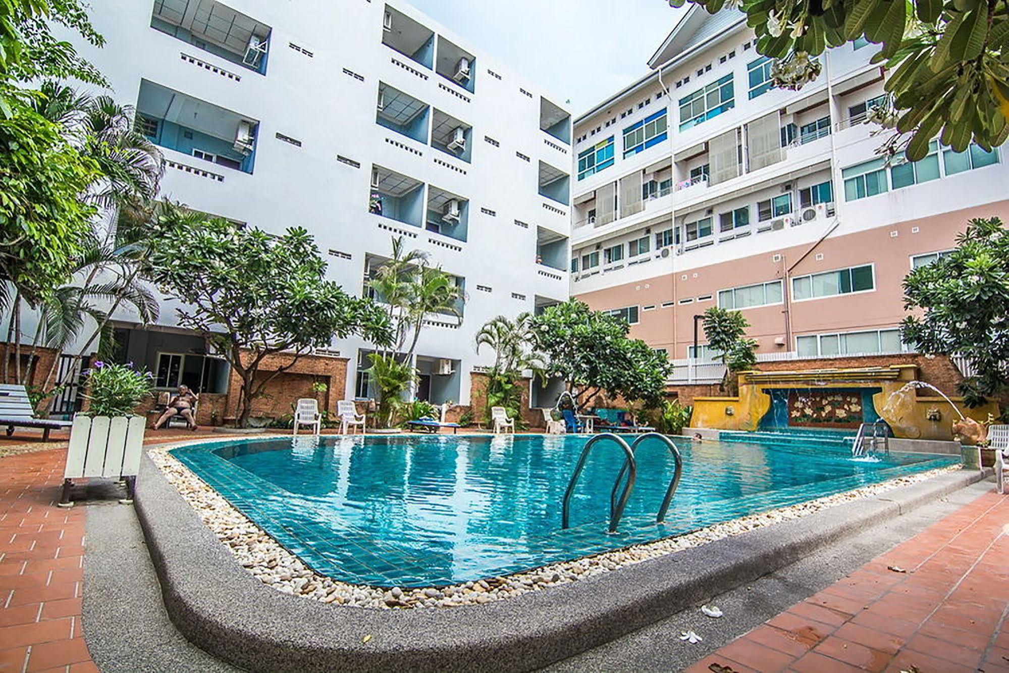 Sutus Court 3 Hotel Pattaja Kültér fotó