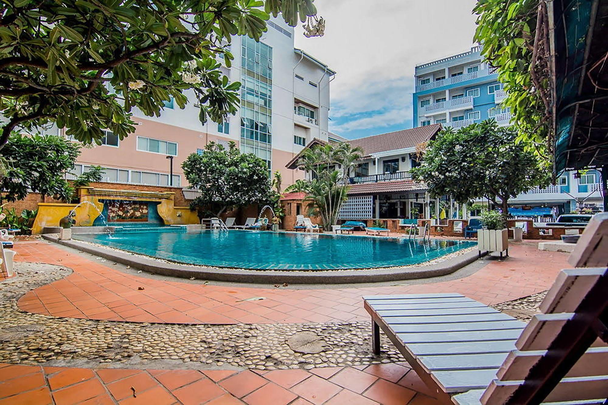 Sutus Court 3 Hotel Pattaja Kültér fotó
